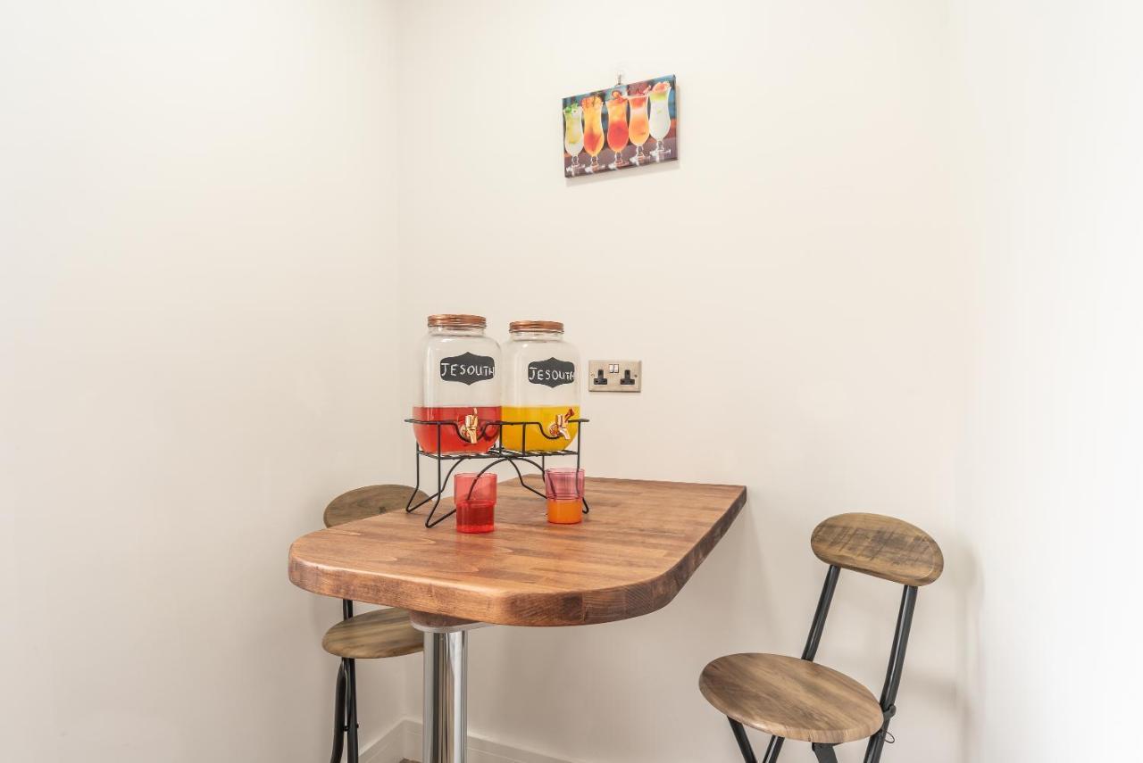 Aseda 4 Bedroom Private Parking, Game Zone -Pool Table, Garden Home Kingston upon Hull Zewnętrze zdjęcie
